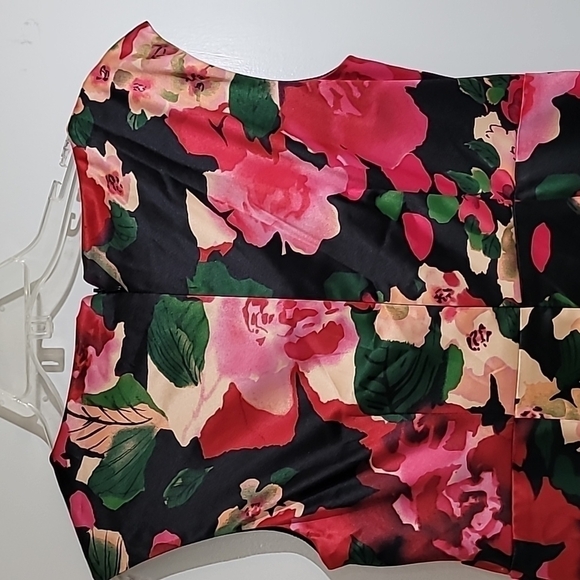 Talbots Women's Sheath Dress Floral Size 2 - Picture 3 of 10